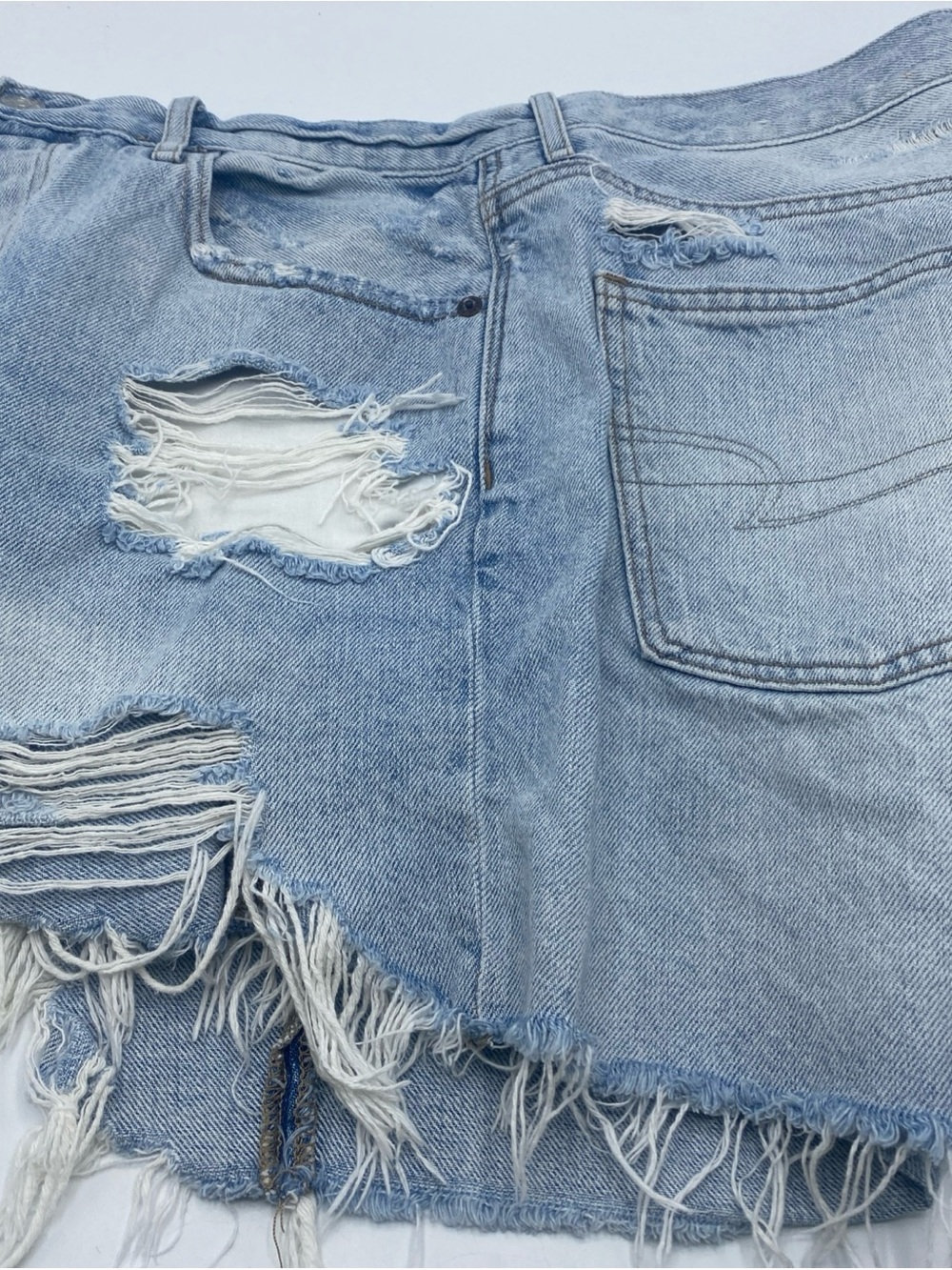 Jorts American Eagle High Rise Mom Jean Short Distressed Denim Frayed Hem Button - Picture 2 of 7